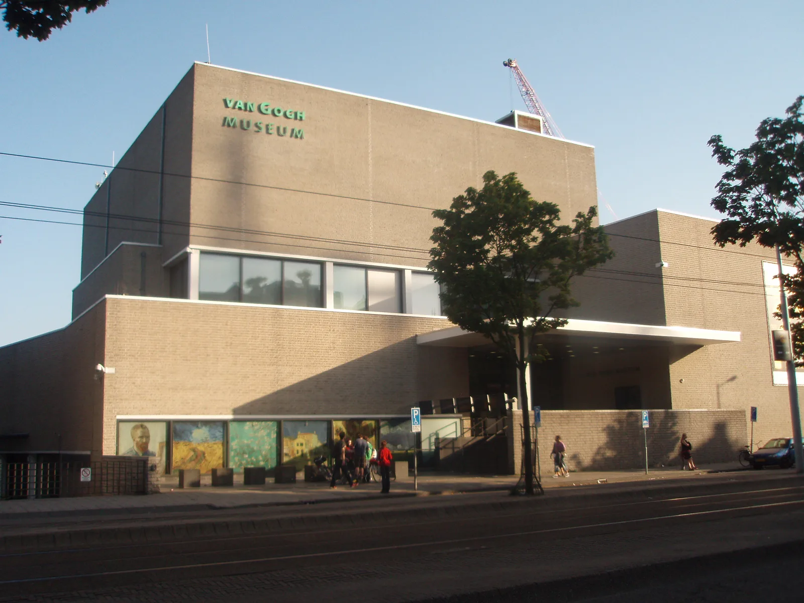 De oude entree van het Rietveldgebouw van het Van Gogh Museum