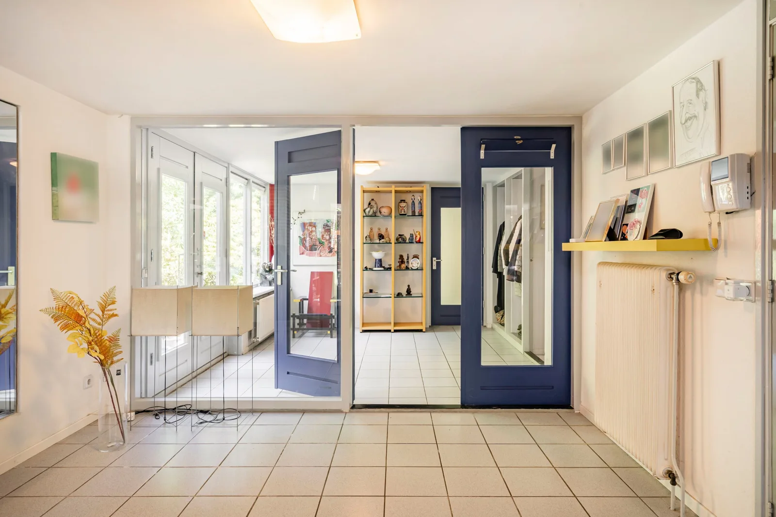 Folgeralaan 13, Drachten – doorkijk door de hal