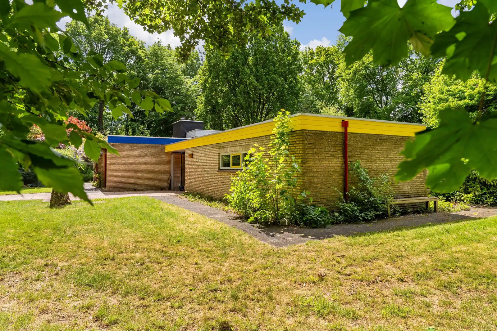 Folgeralaan 13, Drachten – de bungalow van opzij